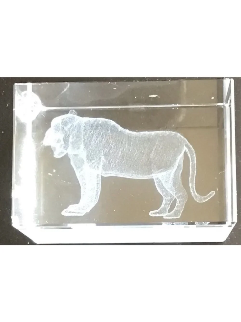 Laser 3d Etched Glass Crystal Panther/Lion Paper Weight  2 3/8” x 1 1/2”